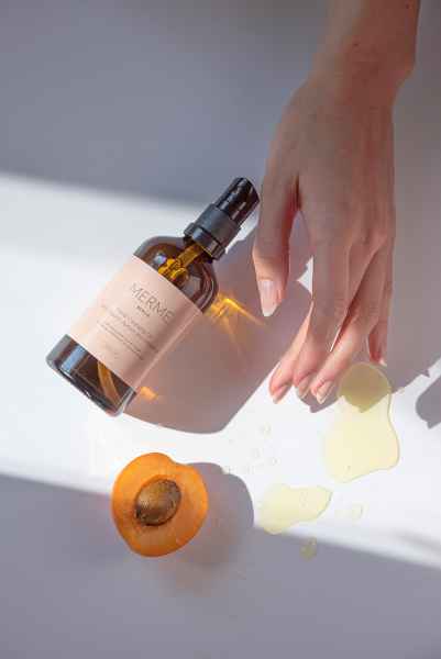 FACIAL CLEANSING OIL -100% Organic Apricot and Grapefruit