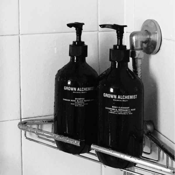 Shampoo Damask Rose, Black Pepper & Sage | Grown Alchemist | Marken |  Schönheitsberatung